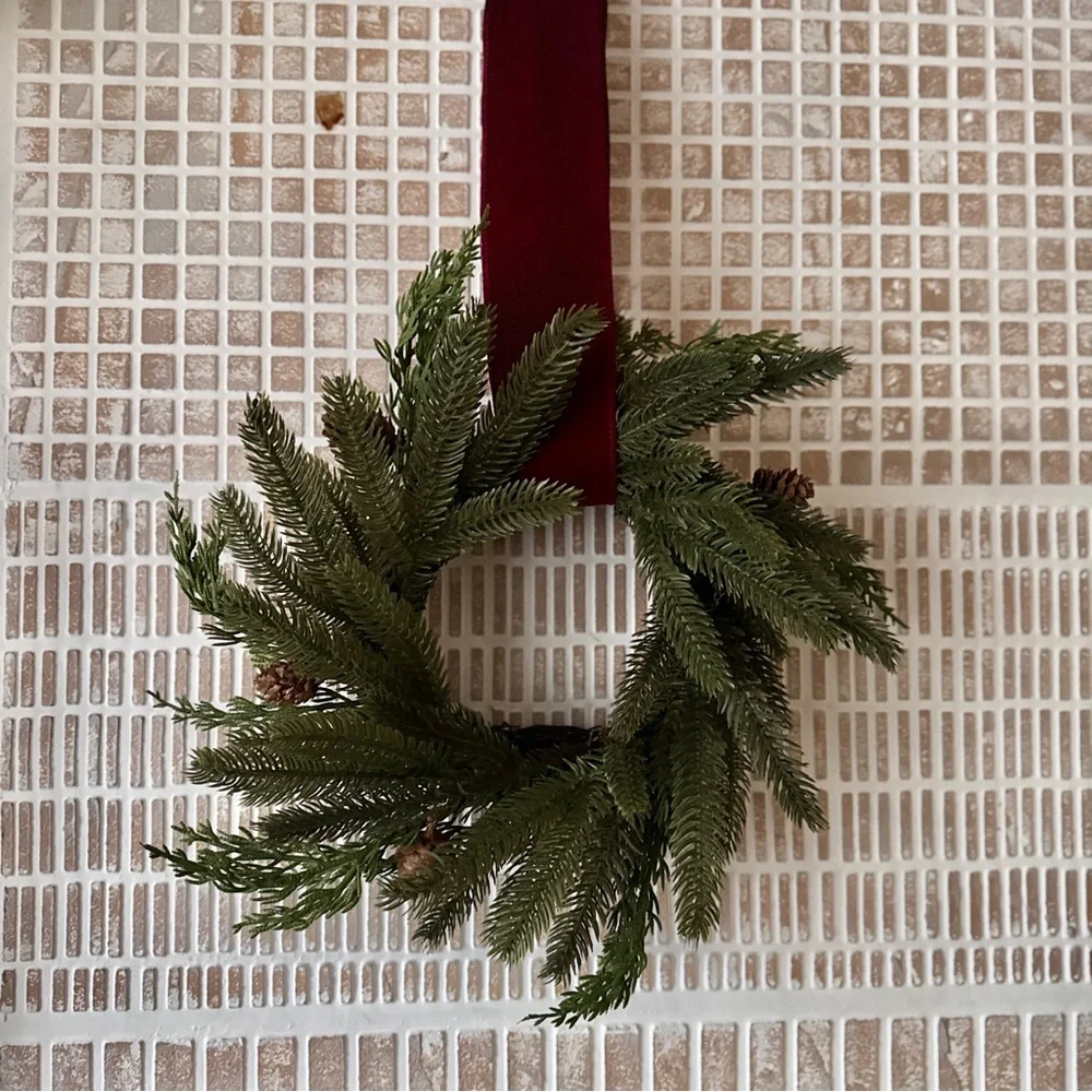 NWT Mix Mini Christmas Wreath Set of 2